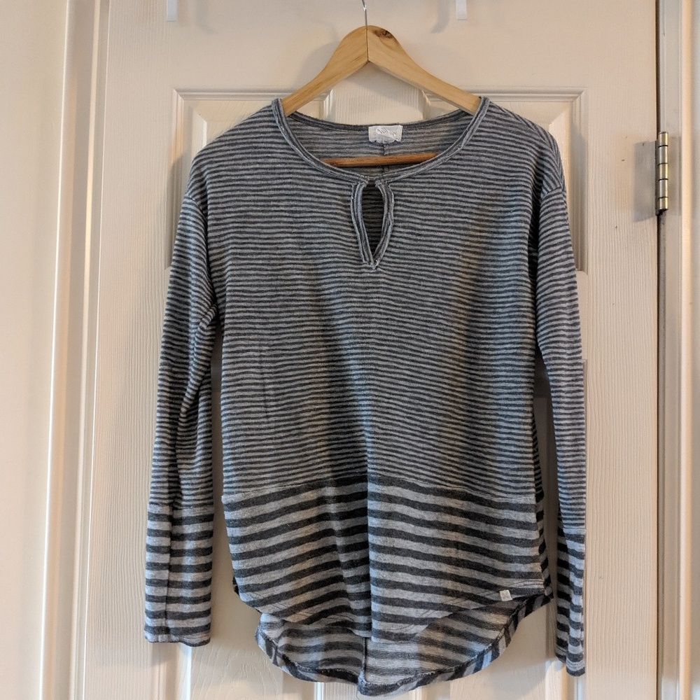 Caslon long sleeves top